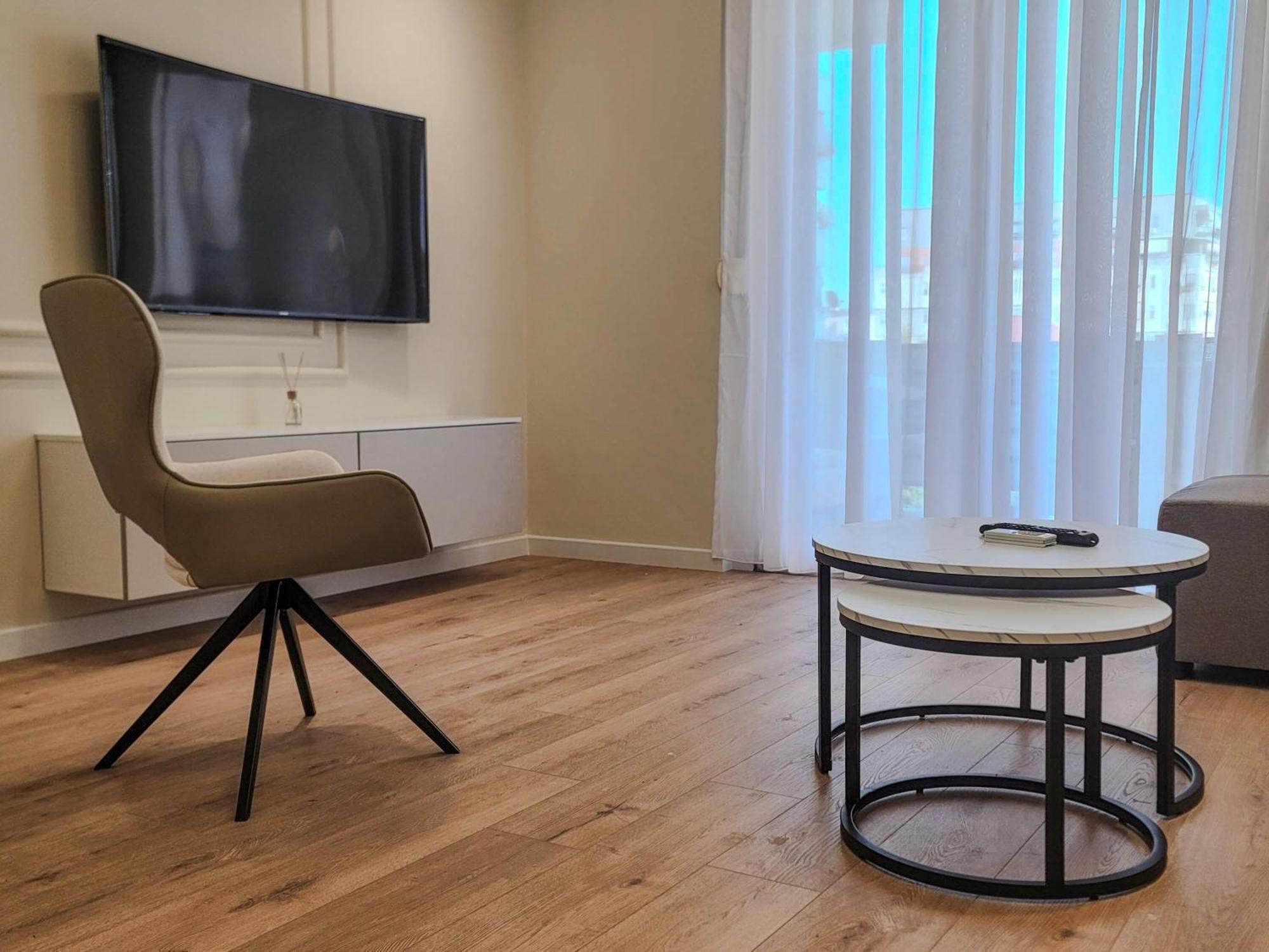 Gem In The Heart Of Tirana Appartement Buitenkant foto